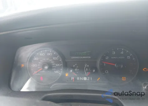 2011 Ford Crown Victoria Police Interceptor z USA, uszkodzony, nr VIN 2FABP7BV8BX113890